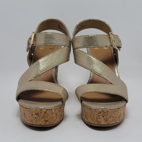 Womens Metallic Gold Glossy Open Toe Buckle Slingback Wedge Heel Sandals Size 8M - Picture 3 of 12